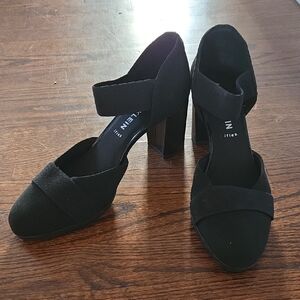 Calvin Klein Women's Elegant Black Heels